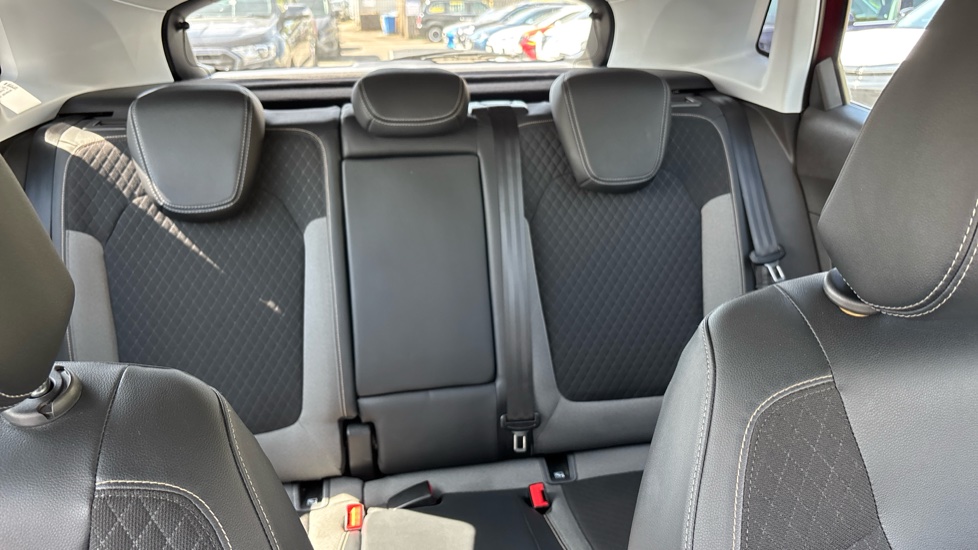 Vauxhall Grandland X 1.2 Turbo Tech Line Nav 5dr Petrol Hatchback - Image 15
