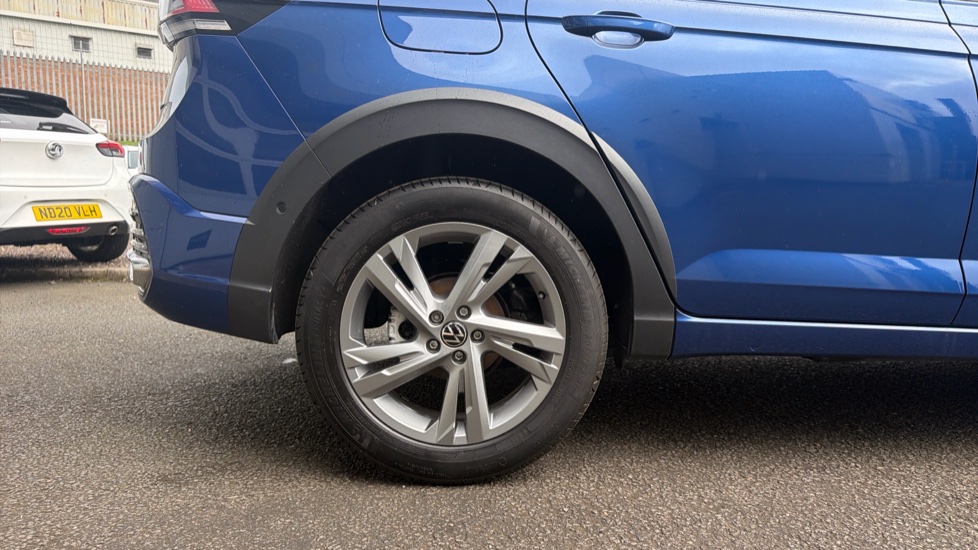 Volkswagen Taigo 1.5 TSI 150 R-Line 5dr DSG Petrol Hatchback - Image 7