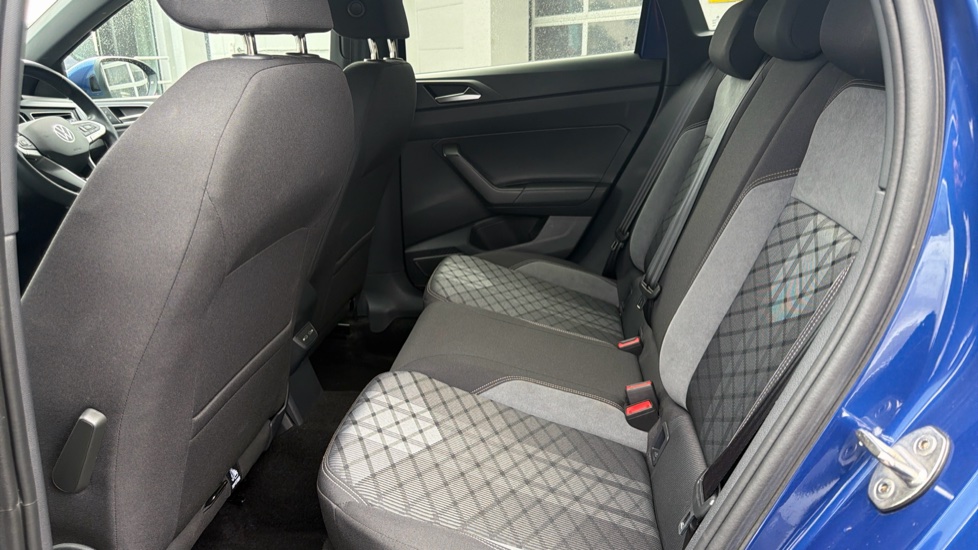 Volkswagen Taigo 1.5 TSI 150 R-Line 5dr DSG Petrol Hatchback - Image 26