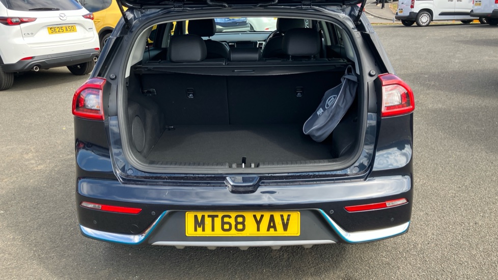 Kia Niro 1.6 GDi PHEV 3 5dr DCT Estate - Image 4