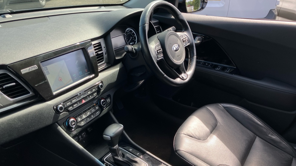 Kia Niro 1.6 GDi PHEV 3 5dr DCT Estate - Image 9