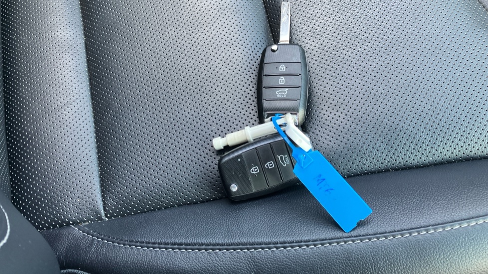 Kia Niro 1.6 GDi PHEV 3 5dr DCT Estate - Image 20