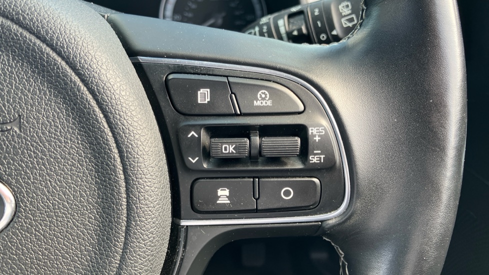 Kia Niro 1.6 GDi PHEV 3 5dr DCT Estate - Image 25
