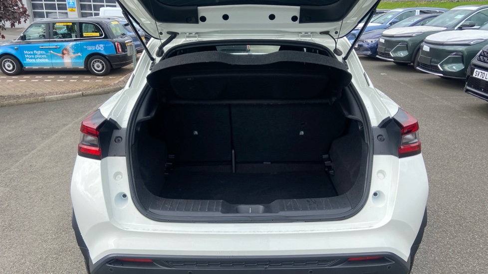 Nissan Juke 1.0 DiG-T N-Connecta 5dr Petrol Hatchback - Image 4