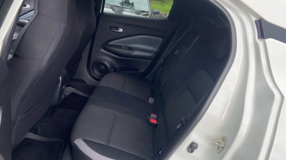 Nissan Juke 1.0 DiG-T N-Connecta 5dr Petrol Hatchback - Image 16