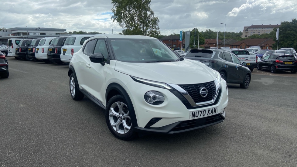 Nissan Juke 1.0 DiG-T N-Connecta 5dr Petrol Hatchback - Image 23