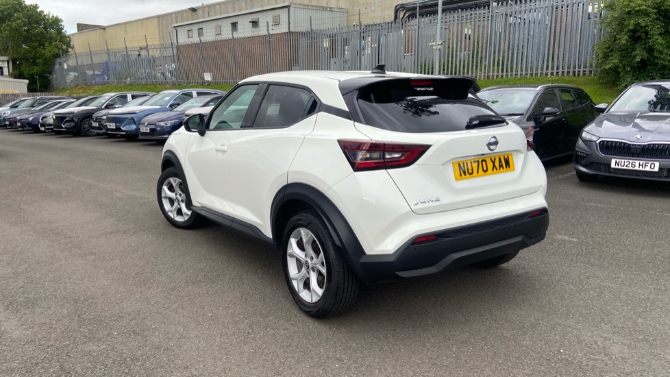 Nissan Juke 1.0 DiG-T N-Connecta 5dr Petrol Hatchback - Image 25