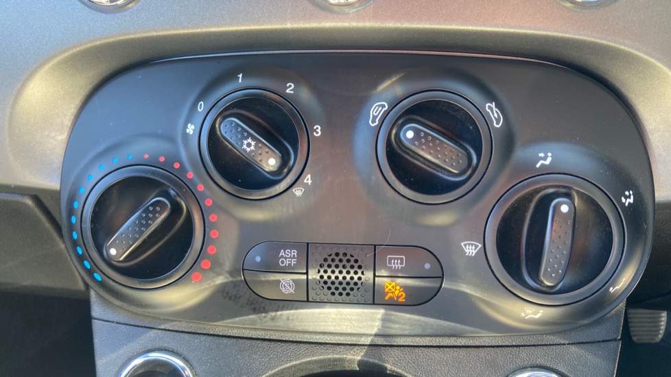 Fiat 500 1.2 S 3dr Petrol Hatchback - Image 21