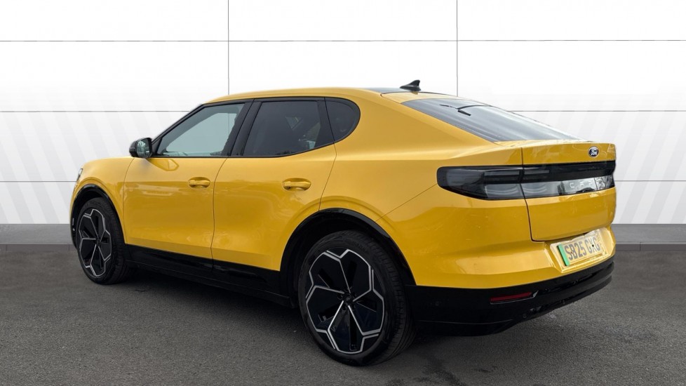 Ford Capri 210kW Premium 77kWh 5dr Auto Electric Estate - Image 2