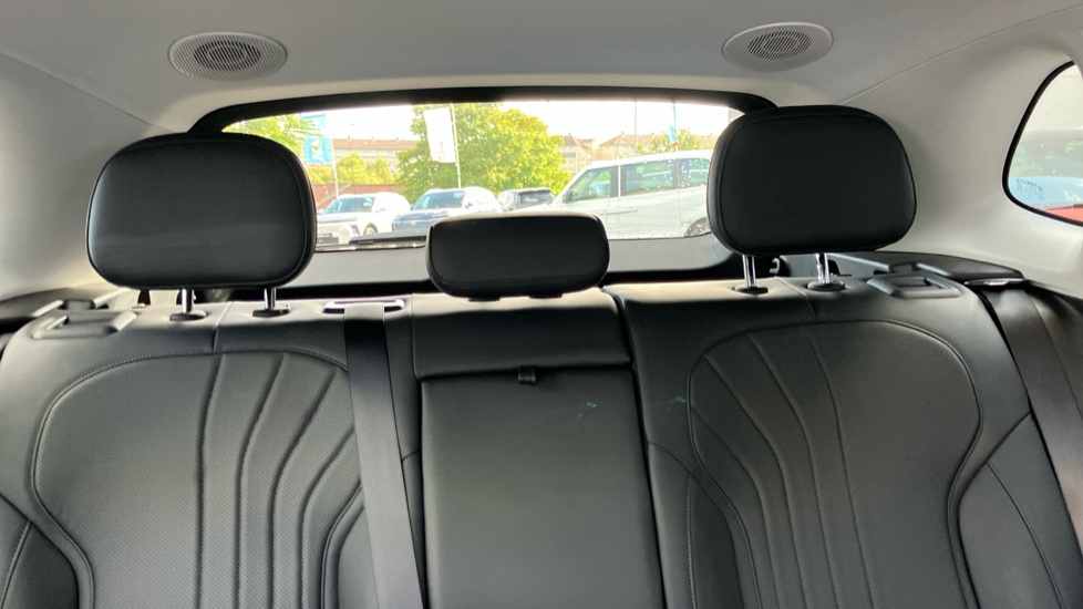 Geely Starray 1.5 EM-i Ultra 5dr Auto Estate - Image 15