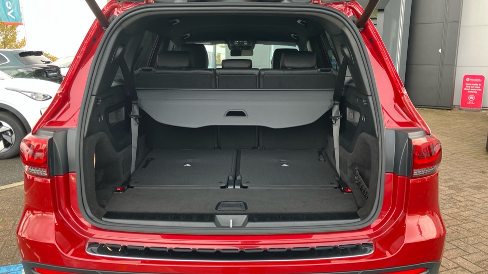 Mercedes-Benz GLB 200 AMG Line Premium 5dr 7G-Tronic Petrol Estate - Image 4