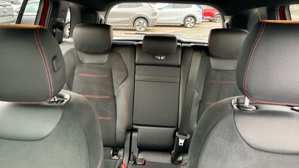 Mercedes-Benz GLB 200 AMG Line Premium 5dr 7G-Tronic Petrol Estate - Image 15