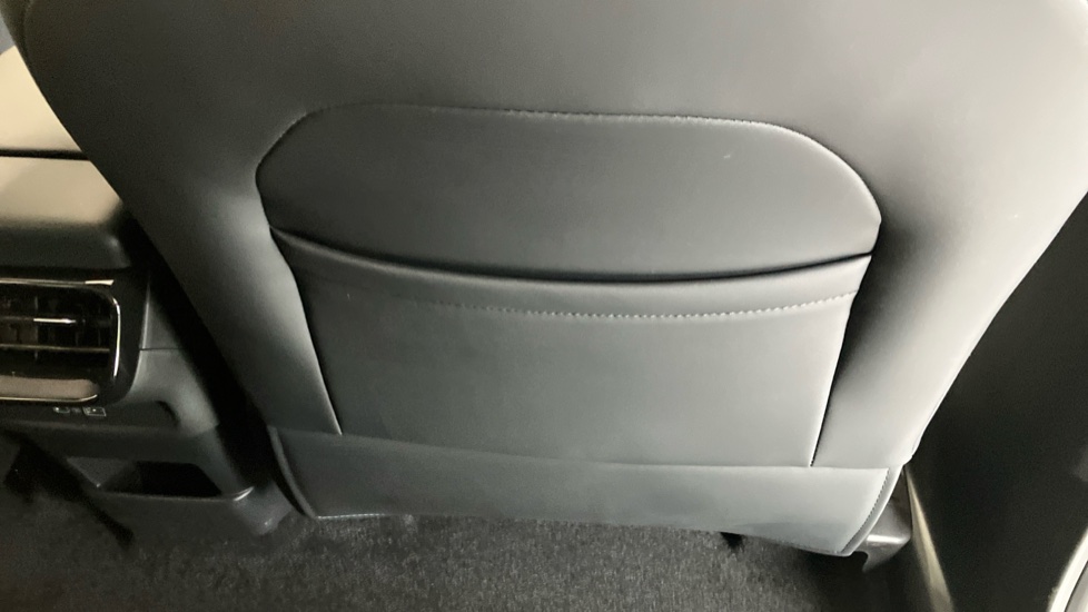 Geely Starray 1.5 EM-i Pro 5dr Auto Estate - Image 32