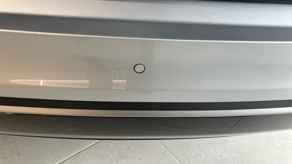 Geely Starray 1.5 EM-i Pro 5dr Auto Estate - Image 38