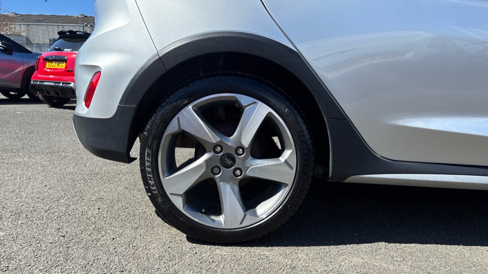 Ford Fiesta 1.0 EcoBoost Hybrid mHEV 125 Active Edition 5dr Petrol Hatchback - Image 7