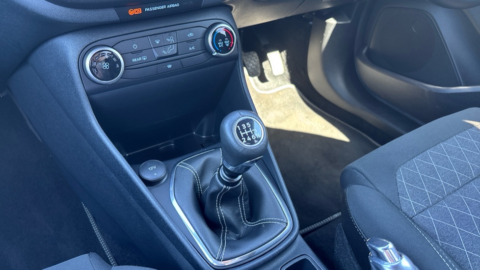 Ford Fiesta 1.0 EcoBoost Hybrid mHEV 125 Active Edition 5dr Petrol Hatchback - Image 13