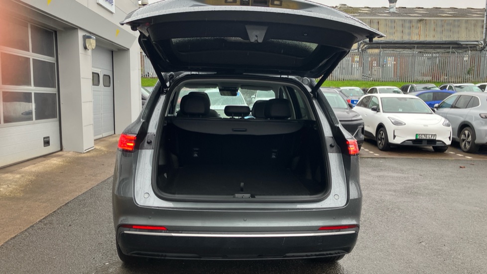Geely Starray 1.5 EM-i Max 5dr Auto Estate - Image 4