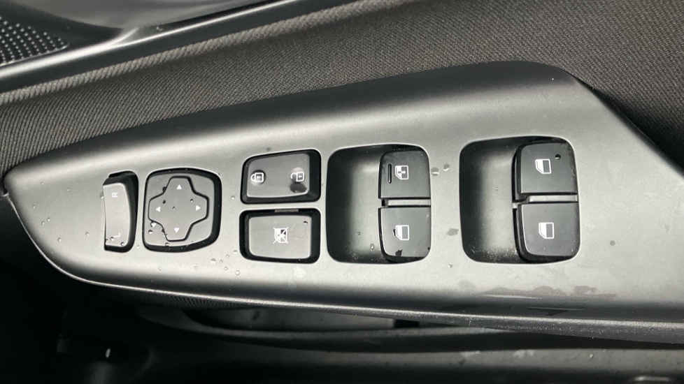 Hyundai KONA 1.0T GDi Blue Drive Premium 5dr Petrol Hatchback - Image 29