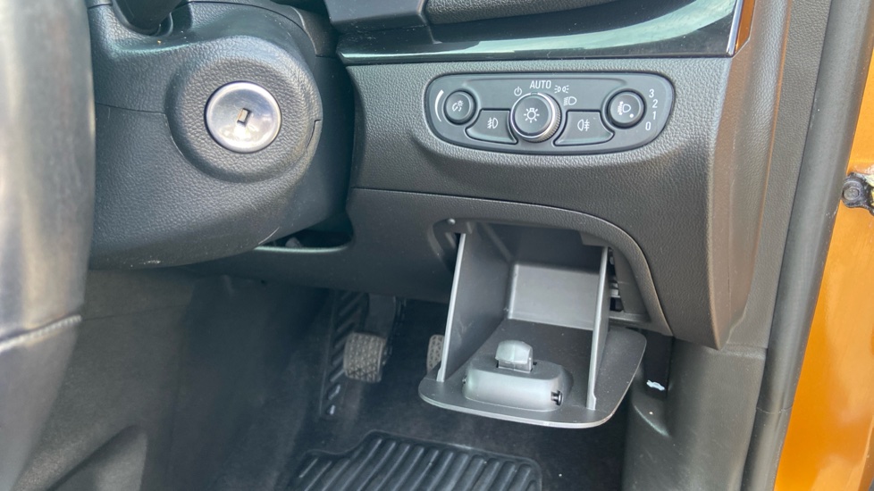 Vauxhall Mokka X 1.4T ecoTEC Active 5dr Petrol Hatchback - Image 28