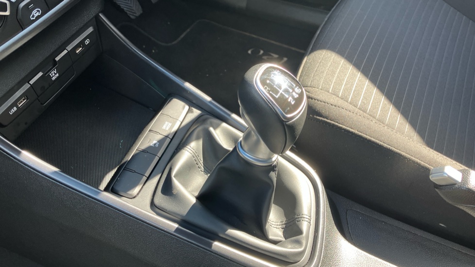 Hyundai i20 1.0T GDi 48V MHD SE Connect 5dr Petrol Hatchback - Image 13