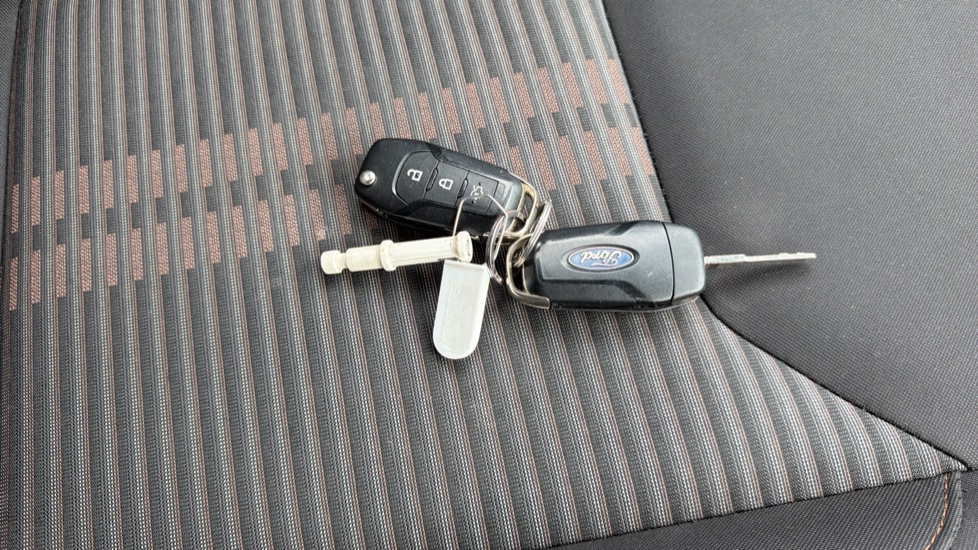 Ford KA+ 1.2 85 Active 5dr Petrol Hatchback - Image 20
