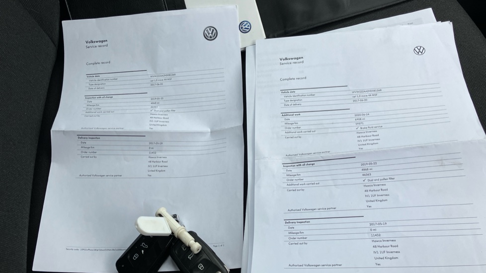 Volkswagen Up 1.0 Move Up 5dr Petrol Hatchback - Image 19