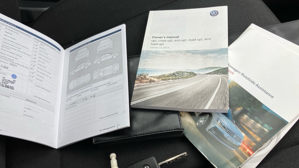 Volkswagen Up 1.0 Move Up 5dr Petrol Hatchback - Image 26