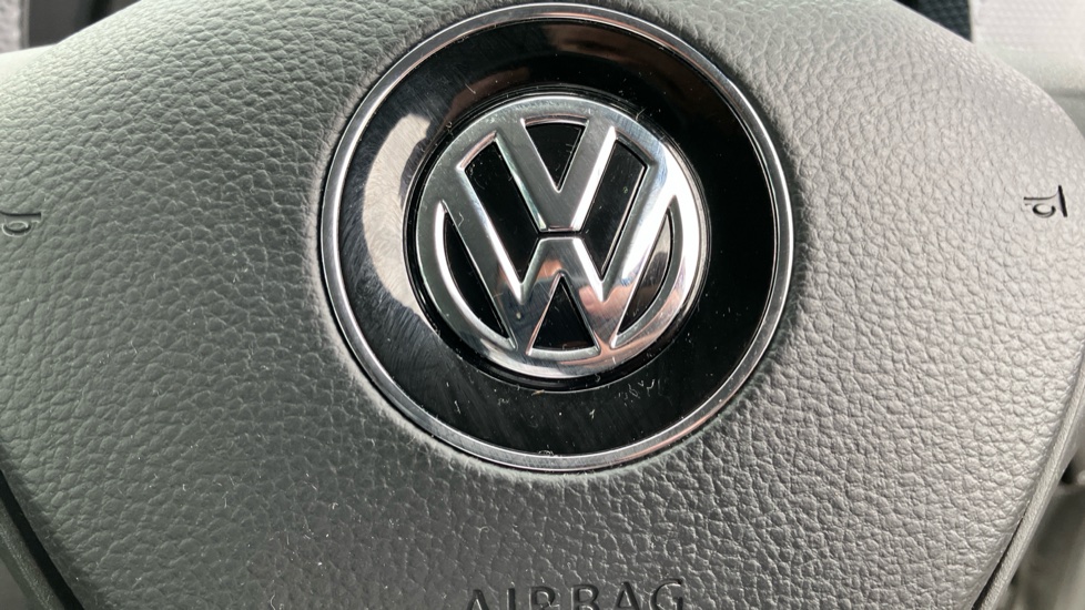Volkswagen Up 1.0 Move Up 5dr Petrol Hatchback - Image 27