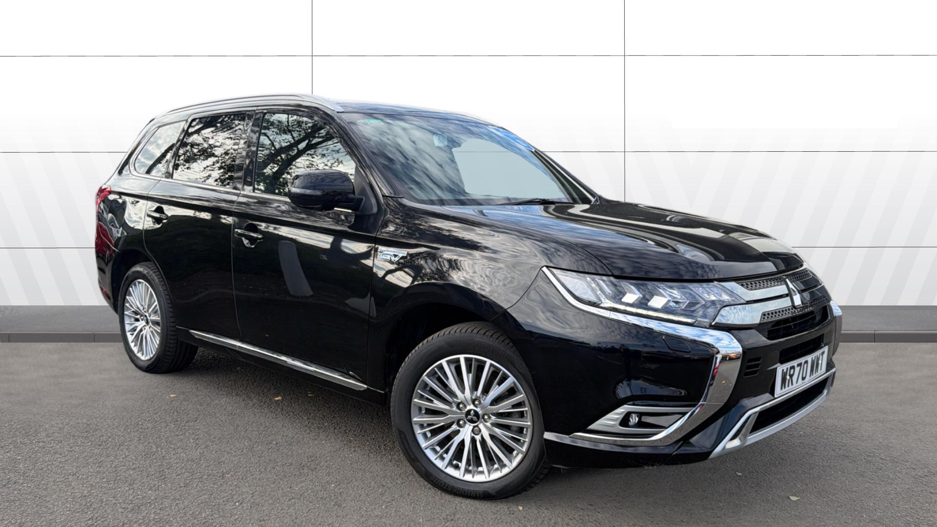 Mitsubishi Outlander listing photo