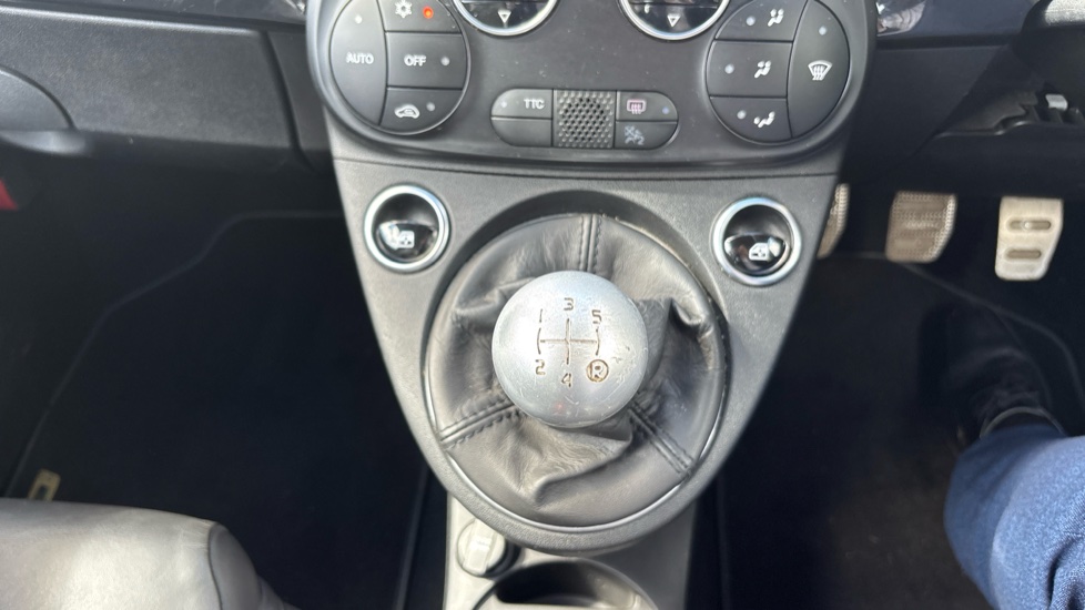 Abarth 595 1.4 T-Jet 165 Scorpioneoro 3dr Petrol Hatchback - Image 28