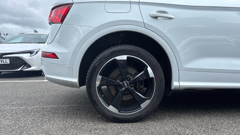 Audi Q5 45 TFSI Quattro Black Edition 5dr S Tronic Petrol Estate - Image 7