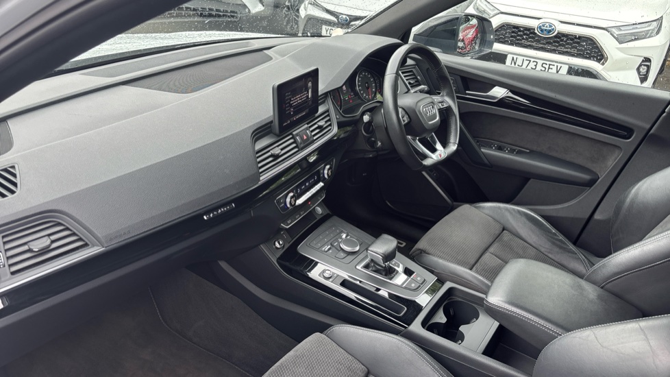 Audi Q5 45 TFSI Quattro Black Edition 5dr S Tronic Petrol Estate - Image 9