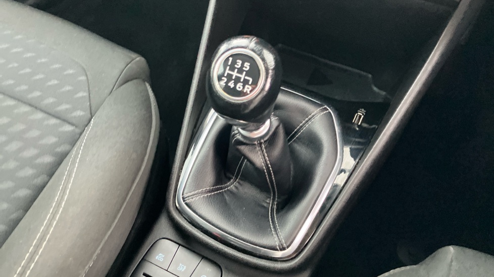 Ford Fiesta 1.0 EcoBoost 125 Titanium 5dr Petrol Hatchback - Image 13