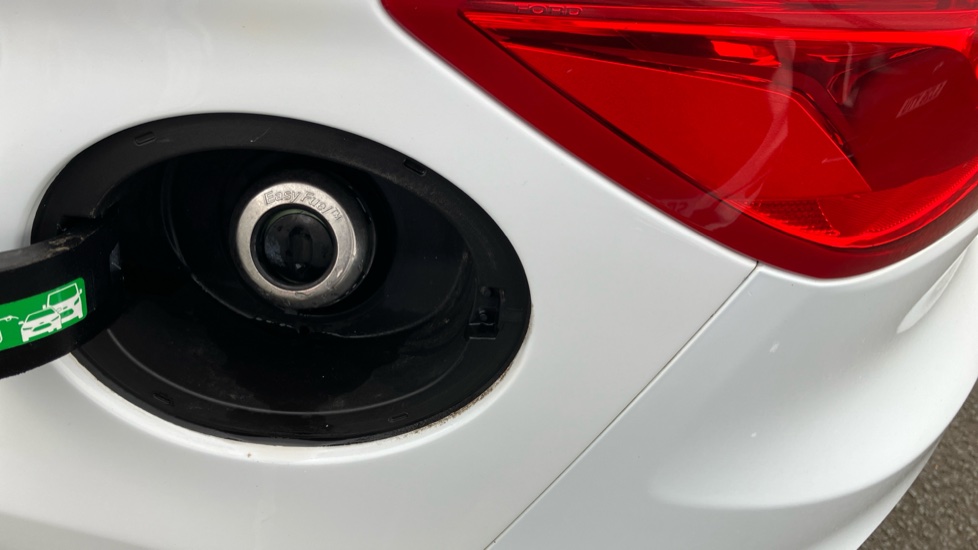 Ford Fiesta 1.0 EcoBoost 125 Titanium 5dr Petrol Hatchback - Image 27