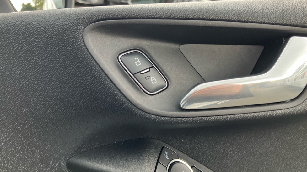 Ford Fiesta 1.0 EcoBoost 125 Titanium 5dr Petrol Hatchback - Image 33