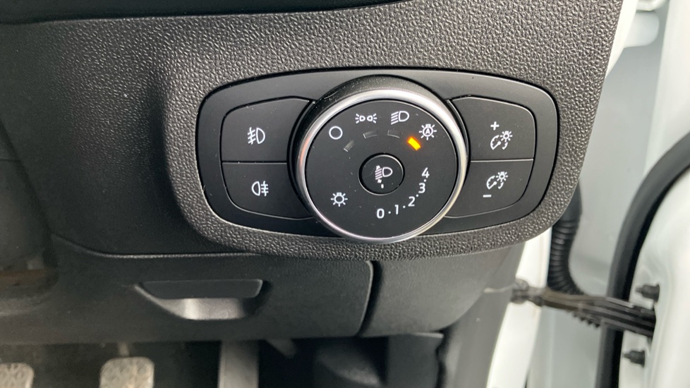 Ford Fiesta 1.0 EcoBoost 125 Titanium 5dr Petrol Hatchback - Image 34
