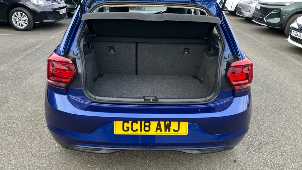 Volkswagen Polo 1.0 75 SE 5dr Petrol Hatchback - Image 4