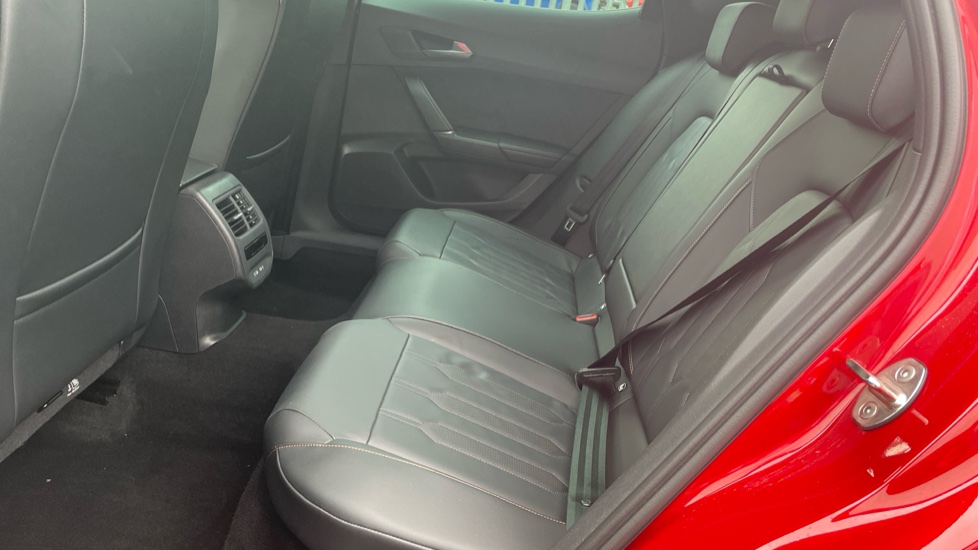 CUPRA Formentor 1.5 TSI 150 V2 5dr DSG Petrol Estate - Image 16