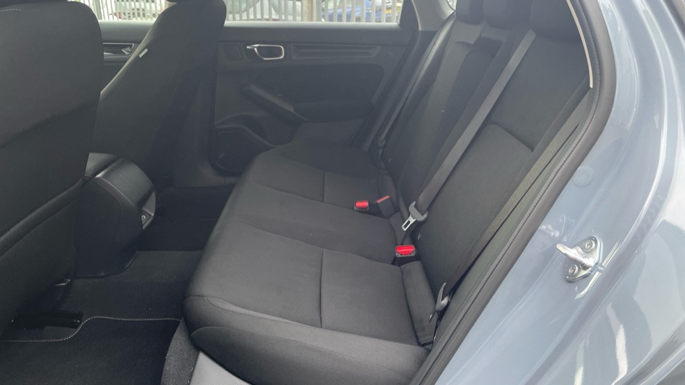 Honda Civic 2.0 eHEV Elegance 5dr CVT Hybrid Hatchback - Image 16