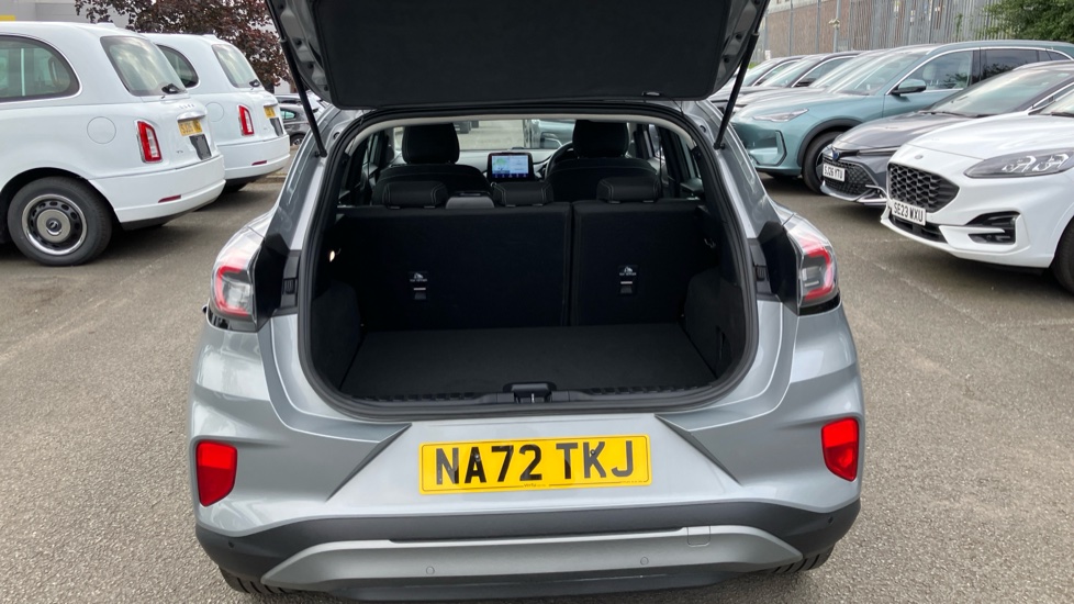 Ford Puma 1.0 EcoBoost Hybrid mHEV Titanium 5dr Petrol Hatchback - Image 4