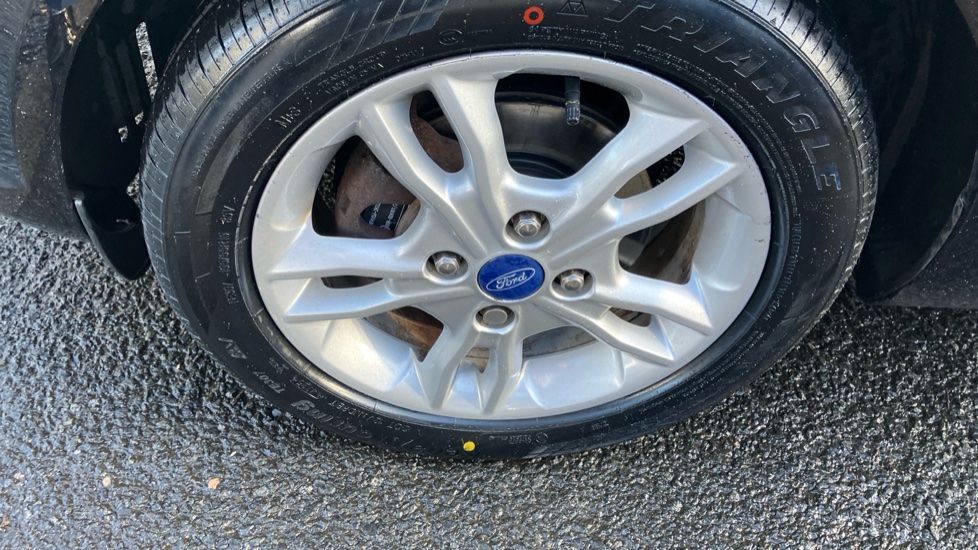 Ford Fiesta 1.25 82 Zetec 5dr Petrol Hatchback - Image 37