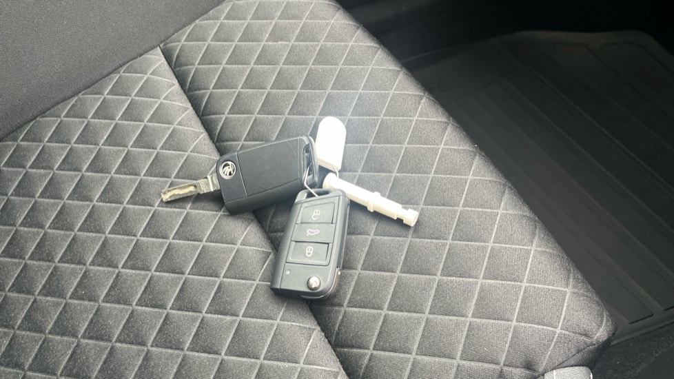Skoda Rapid Spaceback 1.2 TSI 110 SE Sport 5dr Petrol Hatchback - Image 20