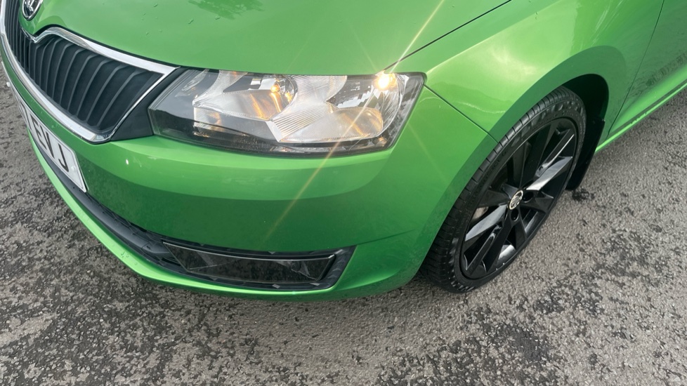 Skoda Rapid Spaceback 1.2 TSI 110 SE Sport 5dr Petrol Hatchback - Image 32