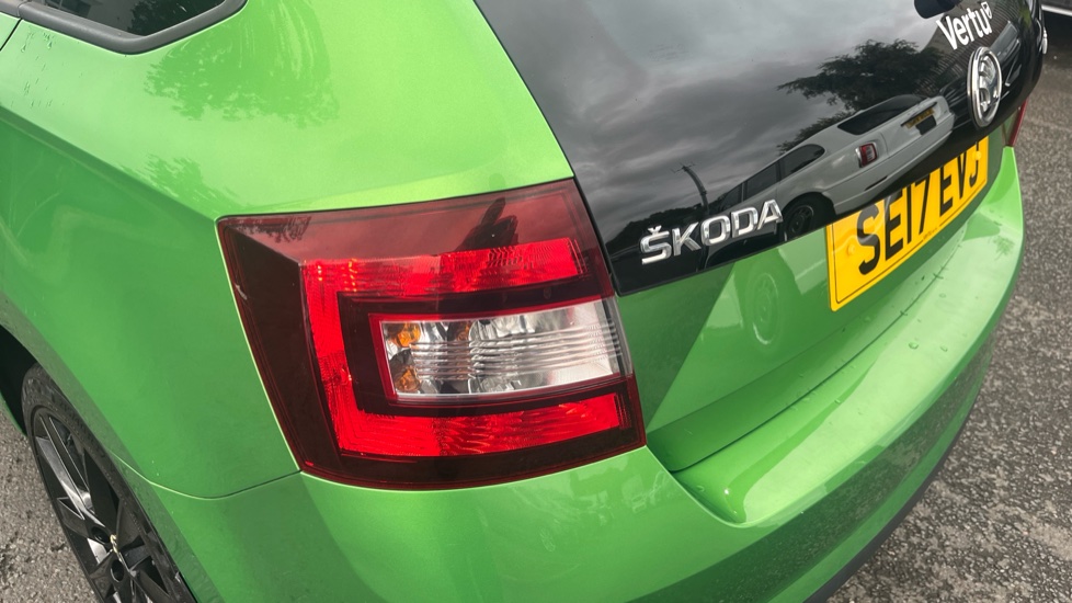 Skoda Rapid Spaceback 1.2 TSI 110 SE Sport 5dr Petrol Hatchback - Image 39