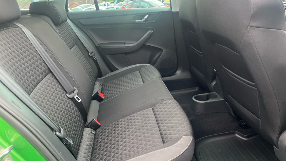 Skoda Rapid Spaceback 1.2 TSI 110 SE Sport 5dr Petrol Hatchback - Image 46