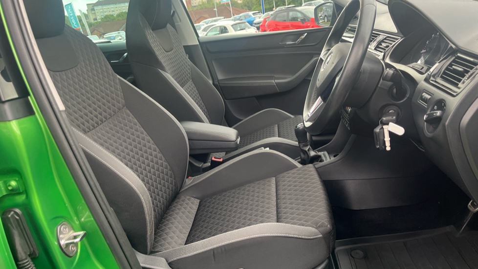 Skoda Rapid Spaceback 1.2 TSI 110 SE Sport 5dr Petrol Hatchback - Image 47