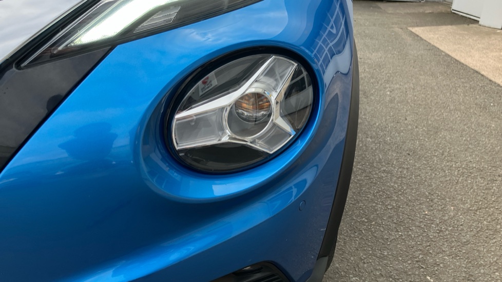 Nissan Juke 1.0 DiG-T 114 Tekna 5dr DCT Petrol Hatchback - Image 22