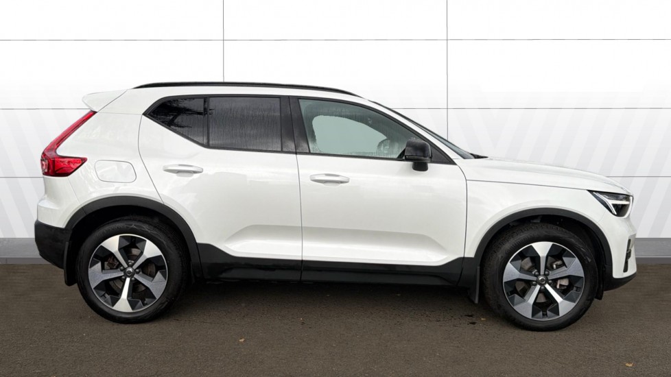Volvo XC40 2.0 B3P Plus Dark 5dr Auto Petrol Estate - Image 5