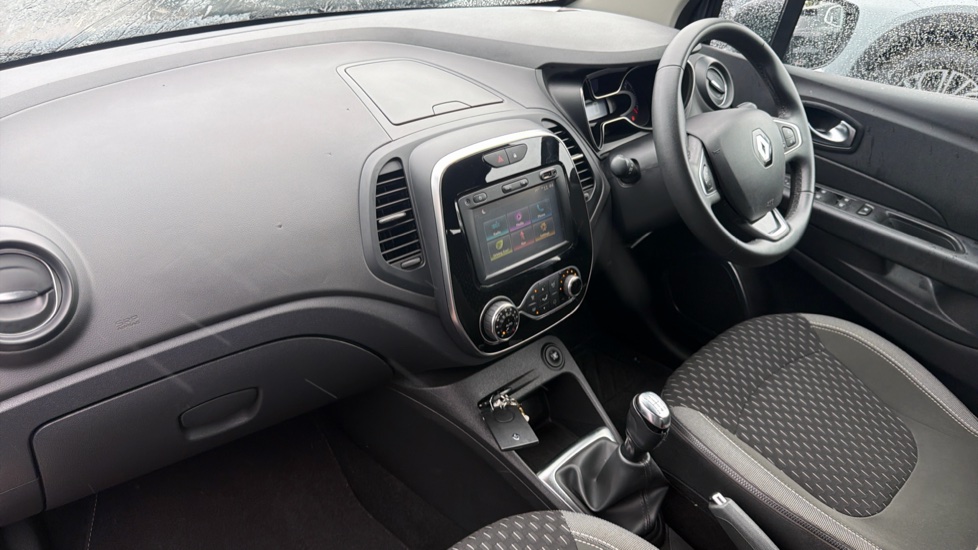 Renault Captur 0.9 TCE 90 Dynamique Nav 5dr Petrol Hatchback - Image 9