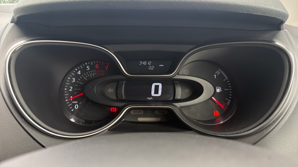 Renault Captur 0.9 TCE 90 Dynamique Nav 5dr Petrol Hatchback - Image 18